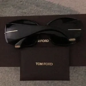 Tom Ford | Accessories | Tom Ford Lara Sunglasses Retro Vibe  display picture 1